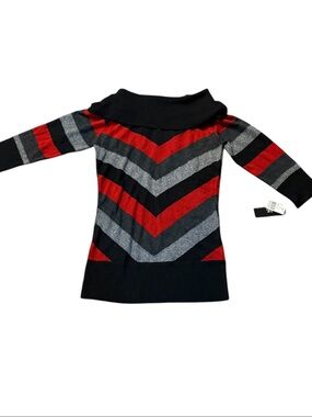 Iz byer black gray red chevron sweater m
